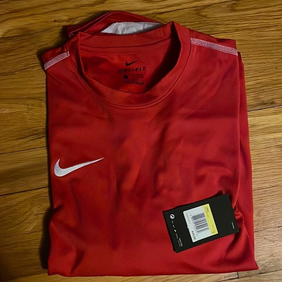 Nike Dri-Fit long sleeve shirt, NWT - Picture 2 of 7